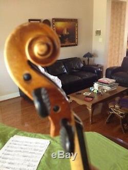 Antique handmade German Violin from the 1900's in pristine condition, two bows