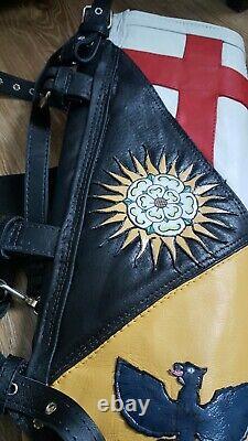 Archery leather back quiver with bow holding, Handmade Archer training equipment