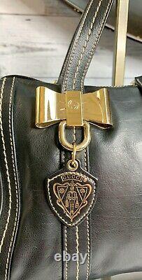 Authentic Gucci Vintage Black Calfskin Leather Duchessa Small Boston Bag 181487