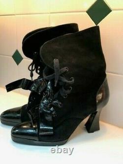 CHANEL Hand Made. Suede Booties Patent Leather Bows Vintage MADE IN FRANCE