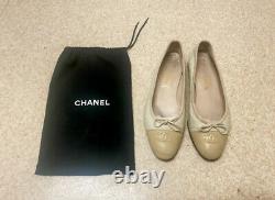 Chanel VTG Beige Ivory Toe Cap Logo Bicolore CC Sign Ballet Flat Shoe + Bag 38.5