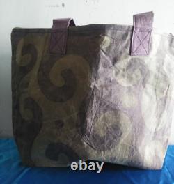 Ecological shoulder bag painted with natural colors