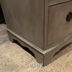 Elegant Grey Painted Bow Fronted Country Chic Vintage Mahogany Chest of Drawers
