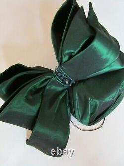 Emerald Arturo Rios Cocktail Percher Pillbox Hat Silk Huge Bow Handmade Cocktail