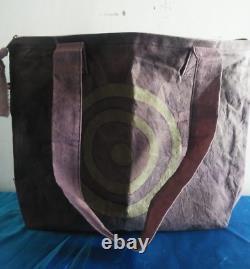 Hand bag painted with natural dyes
