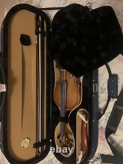 Hand crafted violin, by James Stephenson, including high quality case and bow