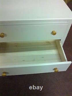 Handmade Classique Bow Fronted 3 Drawer Bedside White No Flat Packs