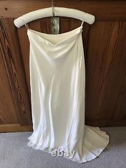 Ivory Designer Made Skirt. Evening, Prom, Wedding. Train, Removable Bow. Small