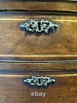 Large Antique 19th Century Regency Period Bow Fronted Chest Of Drawers c 1810