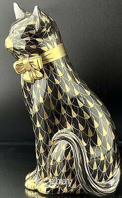 MINT HEREND Full Size Kitty Cat with Bow Black & 24k Gold Fishnet Figurine