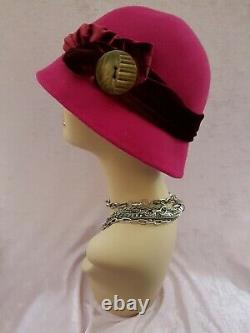 New hand made women's Cloche hat by Alexander & Hallatt in Magenta in 100% wool