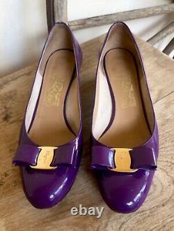 SALVATORE FERRAGAMO Nice Purple Patent Leather Gold Vara Bow Low Heels 8B RARE