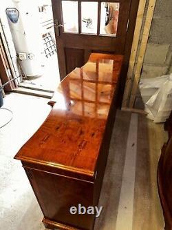 Stunning Handmade Wade Furniture LTD Mahogany Bow Fronted Sideboard Cabinet