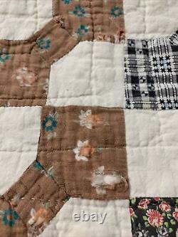 Vintage Quilt Bow Tie 67x76 Hand Quilted Display Cutter