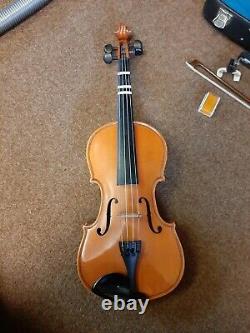 Violin 4/4 full size handmade with bow, rosin and case