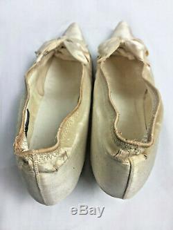 Wedding shoes vintage Cammeyer satin and leather sole handmade w bows